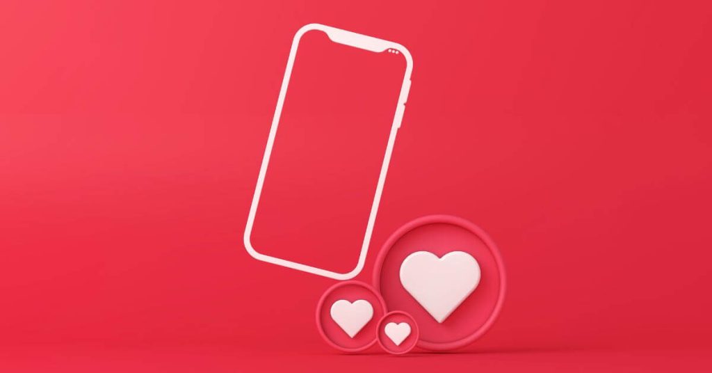 Falling in love online before meeting